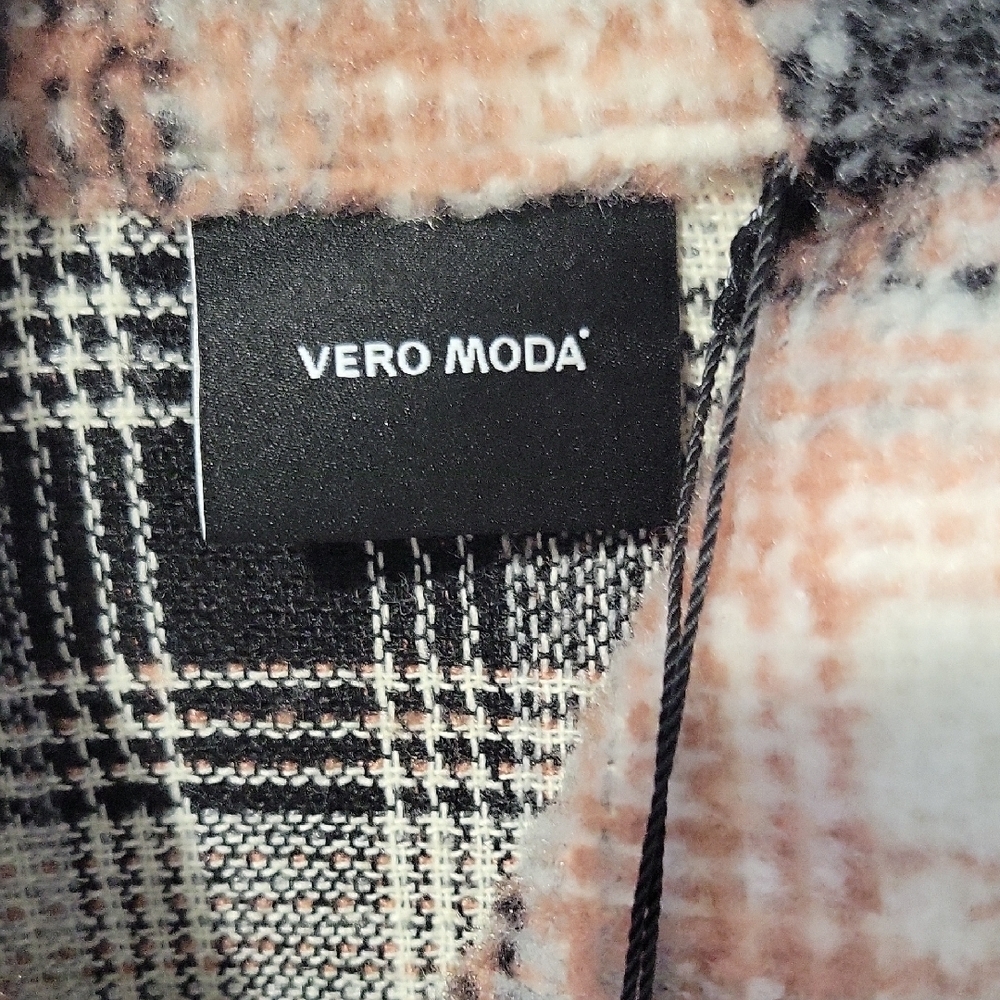 Plaid Button-Up Shirt Jacket - Picture 2 of 6